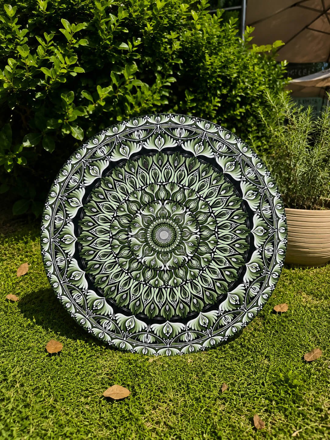 Aranya #001 – Handcrafted Green Mandala Wall Art | Premium Wall Décor