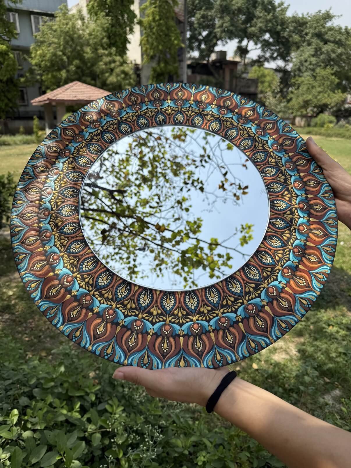 Ira #004 – Handcrafted Bohemian Mandala Mirror Wall Art | Premium Decorative Mirror - Image 4